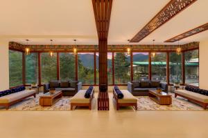 Lemon Tree Resort, Thimphu, Bhutan的休息区