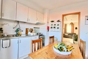 Kuchyň nebo kuchyňský kout v ubytování Zezita's Place