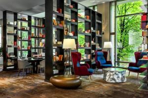 Posezení v ubytování Renaissance Seattle Hotel