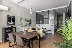 Χώρος καθιστικού στο Designer apartment 4