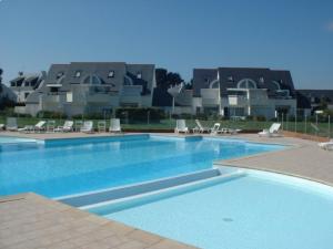 Hồ bơi trong/gần TADORNES 2 - Appartement duplex Carnac, Piscine - T130