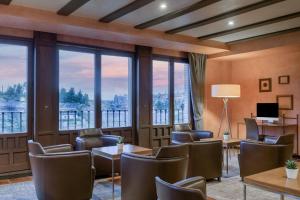 Posezení v ubytování AC Hotel Ciudad de Toledo by Marriott