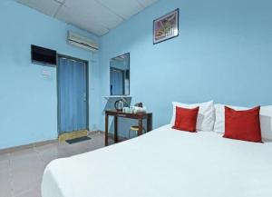 Postel nebo postele na pokoji v ubytování LH Resak Hotel