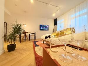 Χώρος καθιστικού στο Stayzz by Homyzz