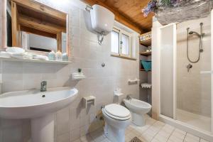 Ένα μπάνιο στο Villa Claudia - Calasetta +25 φωτογραφίες