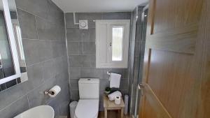 Ένα μπάνιο στο A17 Placerville, Riviere Towans +13 φωτογραφίες