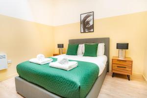 Postel nebo postele na pokoji v ubytování Lovely 1 Bed Apartment in Central Newark