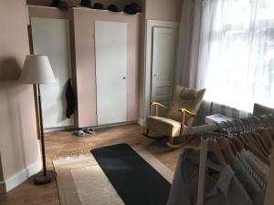 Χώρος καθιστικού στο Sekelskiftesvillan