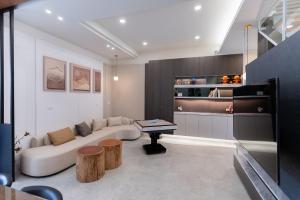 Η κουζίνα ή μικρή κουζίνα στο 微風徐徐 Breezy Stay & 漫步阿里 Stroll Ali