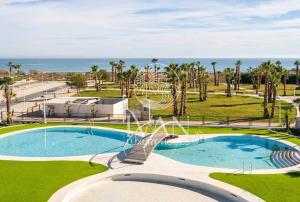 Bazén v ubytovaní Casa Maui Ivan Luxury Homes 9ªPta Sur 1ªLínea alebo v jeho blízkosti