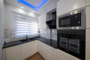 Gallery image of Summer Dream Penthouse in Sarandë +26 photos