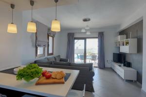 Μια τηλεόραση ή/και κέντρο ψυχαγωγίας στο Villa Eos