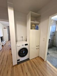 Зображення з фотогалереї помешкання Hafenblick Apartment - Central у місті Оффенбах