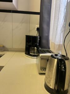 Nhà bếp/bếp nhỏ tại Nayuha Buildings Apt B2