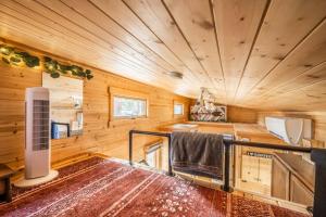 Köök või kööginurk majutusasutuses Luxury Glamping Tiny Haven, Firepit & Grill