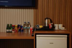 A kitchen or kitchenette at Istanbul Bakirkoy Rays Port Hotel City Center