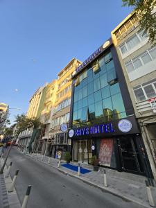 The building in which a szállodákat is located