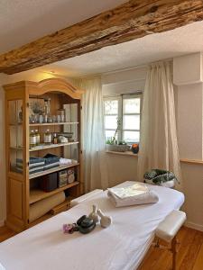 Postel nebo postele na pokoji v ubytování Hotel Hirschen