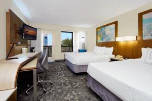 Voodi või voodid majutusasutuse Courtyard by Marriott Cocoa Beach Cape Canaveral toas