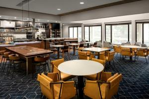 Restaurace v ubytování Courtyard by Marriott Portland Beaverton