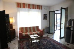 Istumisnurk majutusasutuses Hotel Paris