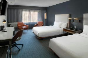 Postel nebo postele na pokoji v ubytování Courtyard by Marriott Providence Lincoln