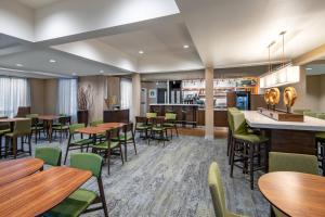 Restaurace v ubytování Courtyard by Marriott Reno