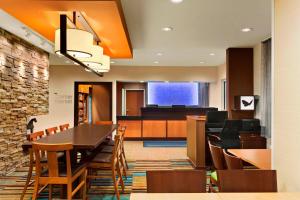 Gallery image of Fairfield Inn Racine in Racine