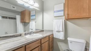 JenksLanding at The Reserve at Elm - 2 Bedrooms in Jenks的相册照片