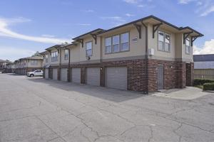 JenksLanding at The Reserve at Elm - 2 Bedrooms in Jenks的相册照片