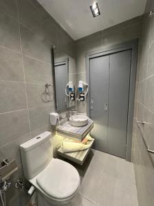 ห้องน้ำของ Elite Hotel