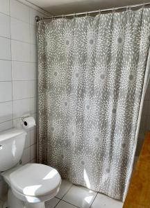Bilik mandi di Cabaña en tu propia Isla