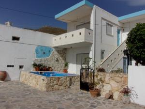 Bazén v ubytovaní Apartment with Terrace alebo v jeho blízkosti