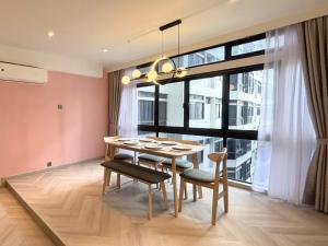 Posezení v ubytování 3R12Pax Fahrenheit88 C10-14 Opposite Pavilion KL Bukit Bintang Kaite Homestay