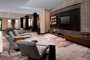 Posezení v ubytování Courtyard by Marriott Lufkin