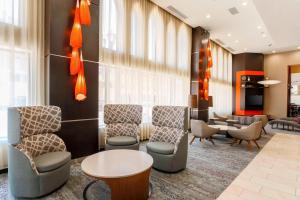 Posezení v ubytování Courtyard by Marriott Amarillo Downtown