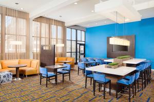 Posezení v ubytování Courtyard by Marriott Atlantic City Beach Block