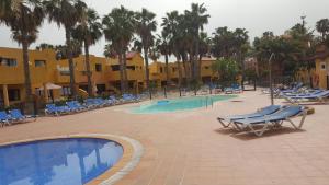Fotografia z galérie ubytovania Oasis Royal 2 Dormitorios Piscinasfibra Optica v destinácii Corralejo
