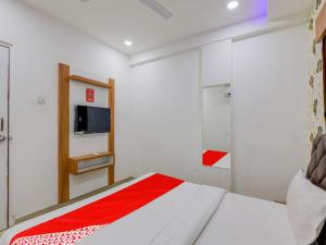 Gallery image of Hotel O MD GRAND AC Rooms in Vadodara