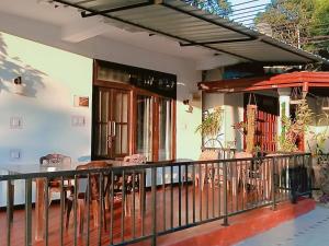 A balcony or terrace at Littleadems View