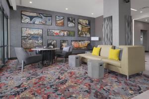 Posezení v ubytování Courtyard by Marriott Austin Pflugerville