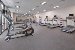 Fitness centrum a/nebo fitness zařízení v ubytování Courtyard by Marriott Austin Pflugerville
