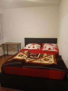 Voodi või voodid majutusasutuse 1 Cosy Room in a 3 Bed-Room-Appart toas