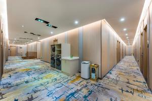 Fotografie z fotogalerie ubytování Guangzhou Kaiyue Hotel Luoxi Subway Station Branch - Free Deliver Service to Canton Fair Complex During Canton Fair Period v Kantonu