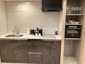 Η κουζίνα ή μικρή κουζίνα στο ENT TERRACE GINZA Premium +27 φωτογραφίες