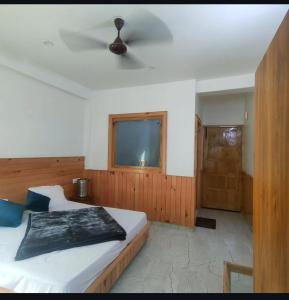 Φωτογραφία από το άλμπουμ του NEW SAMY CAFE AND HOMESTAY σε Kasol