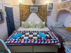 Voodi või voodid majutusasutuse Shiva Guest House toas