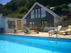 Gallery image of Undercliff Guest House in Trinity
