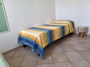 Voodi või voodid majutusasutuse Dune fossili IUN P3629 toas