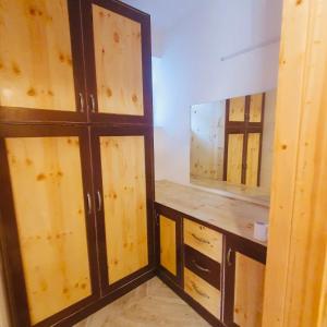 Foto sihtkohas Manāli asuva majutusasutuse Ekaant Stays - Manali galeriist